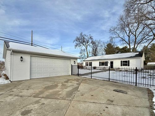 1551 Bayliss Ave, Beloit, WI, 53511-3000 | Card Image