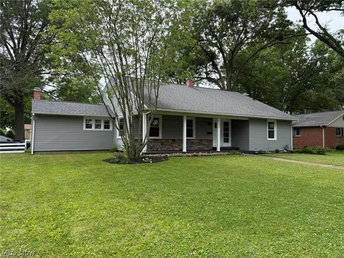 220 S Grant St, Dover, OH, 44622-2013 | Card Image
