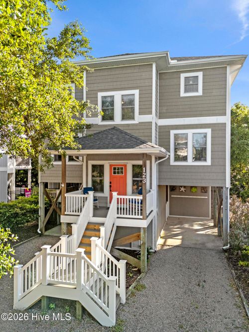 123 Atkinson Rd, Surf City, NC, 28445-6791 | Card Image