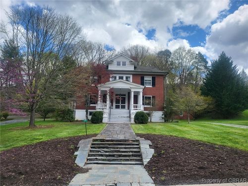 7472 Sam Snead Hwy, HOT SPRINGS, VA, 24445-2784 | Card Image