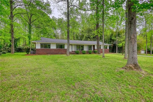 555 Joy St, Jackson, GA, 30233-2536 | Card Image