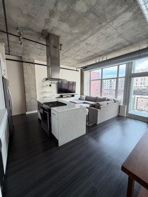 unit-415-50 16th St, Chicago, IL, 60616-5137 | Card Image