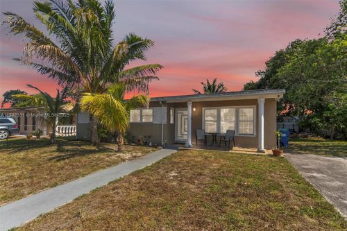 3610 Nw 171st St, Miami Gardens, FL, 33056-4135 | Card Image