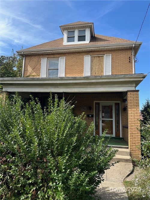 839 Beaver Rd, Ambridge, PA, 15003-2032 | Card Image