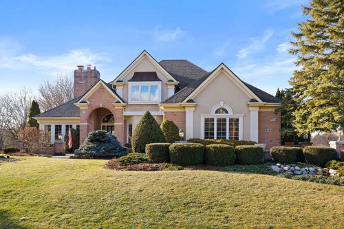 1133 Bull Valley Dr, Woodstock, IL, 60098-8069 | Card Image