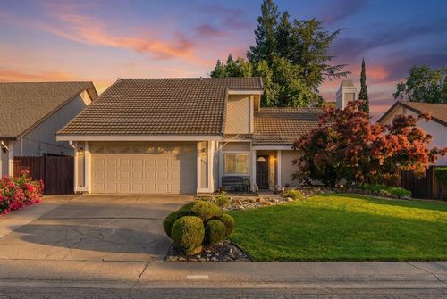 6578 Skyview Dr, Orangevale, CA, 95662-3713 | Card Image