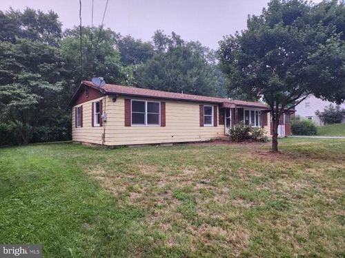 22 W Grandview Avenue, MERCERSBURG, PA, 17236 | Card Image