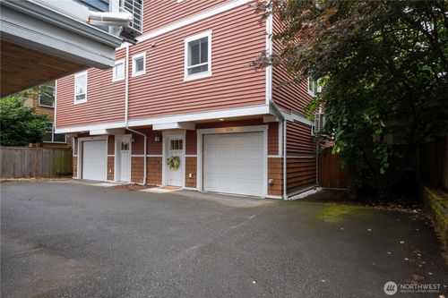 a-511 N 46th St, Seattle, WA, 98103-6408 | Card Image