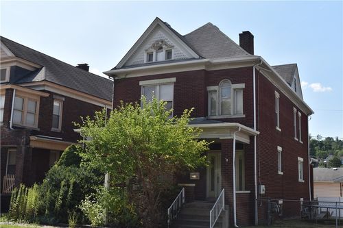 205 N 5th St, Martins Ferry, OH, 43935-1530 | Card Image