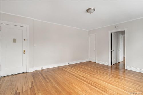 6a-254 Martine Avenue, White Plains, NY, 10601 | Card Image