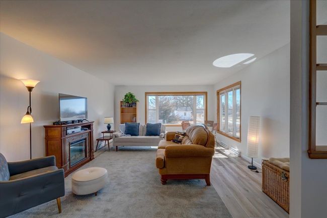 300 Pleasant Dr, House other with 3 bedrooms, 2 bathrooms and null parking in Waunakee WI | Image 12