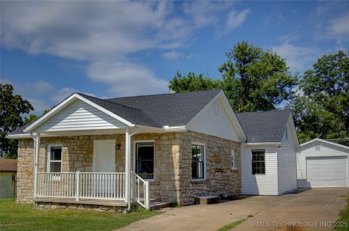 1008 N Grant Ave, Sand Springs, OK, 74063-6903 | Card Image