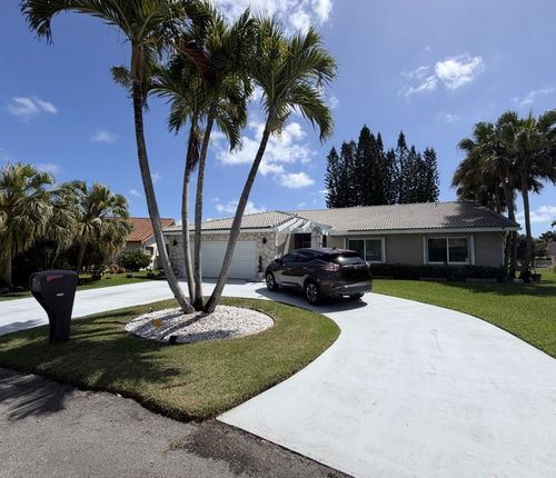 7626 Nw 87th Ave, Tamarac, FL, 33321-1643 | Card Image