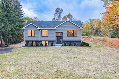 76 Reservoir Rd, Marlboro, NY, 12542-5029 | Card Image