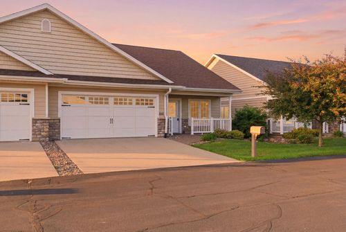 1321 Barson Pl, Onalaska, WI, 54650-3604 | Card Image