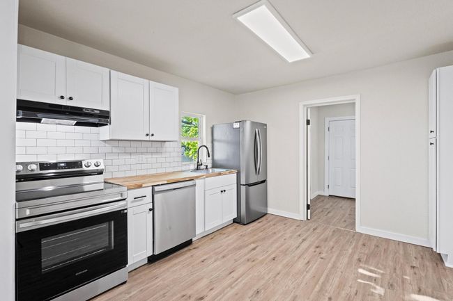 900 W Coffin St, House other with 3 bedrooms, 1 bathrooms and null parking in Denison TX | Image 9