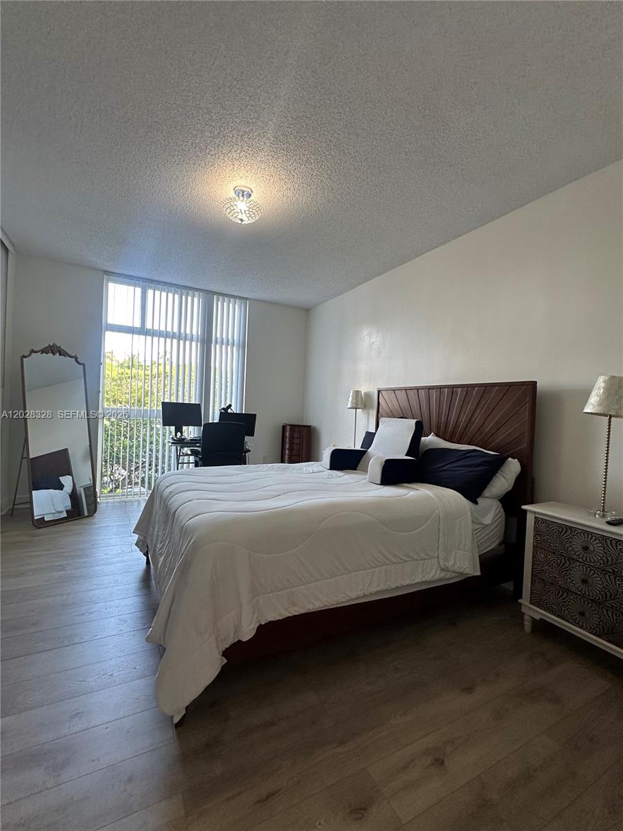 Residential in Doral 5