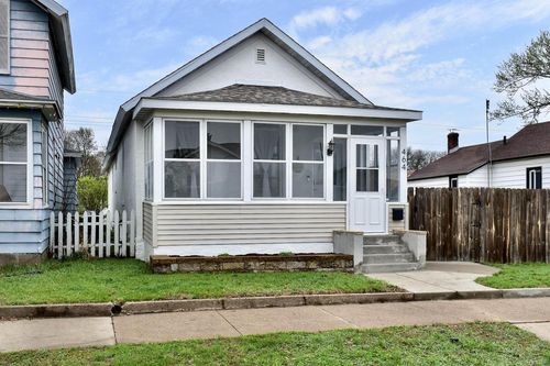 464 10th Street East Street E, Winona, MN, 55987 | Card Image