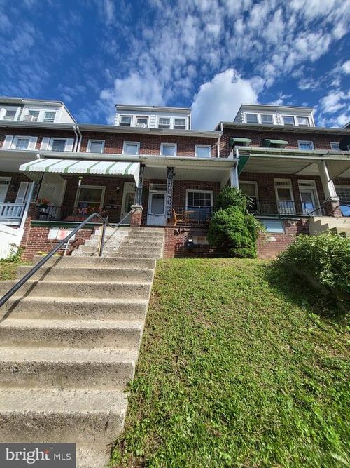 251 Linden St, READING, PA, 19604-2931 | Card Image