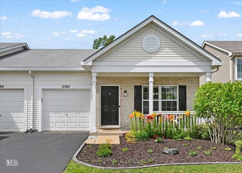 2582 Carlisle Ln, Hampshire, IL, 60140-9018 | Card Image