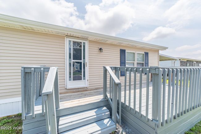 1303 Chateau Cir, House other with 3 bedrooms, 2 bathrooms and null parking in Findlay OH | Image 5