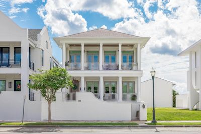 131 S 9th Ave, House other with 4 bedrooms, 4 bathrooms and 2 parking in Pensacola FL | Image 1