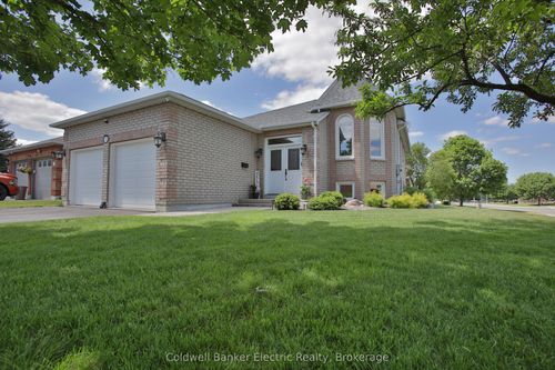 1338 Wildlark Dr, Peterborough, ON, K9K2J4 | Card Image