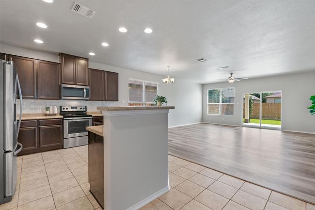 2216 Mccombs St, House other with 4 bedrooms, 3 bathrooms and 4 parking in Georgetown TX | Image 8