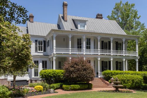 208 Sumter Ave, Summerville, SC, 29483-5952 | Card Image