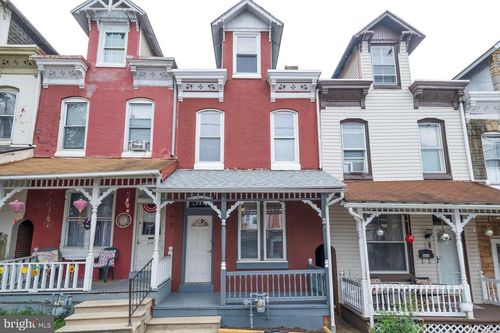 321 S 17th St, READING, PA, 19602-2208 | Card Image