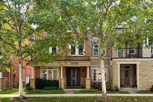 3058 Eberly Woods Dr, Oakville, ON, L6M0T5 | Card Image