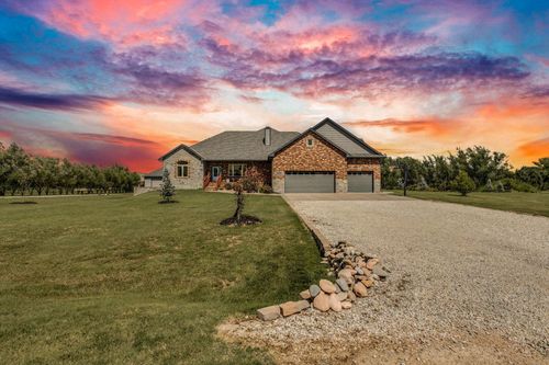 3300 S Deer Creek St, Goddard, KS, 67052-9559 | Card Image