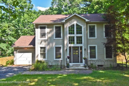 1270 Park Dr, East Stroudsburg, PA, 18302-9525 | Card Image