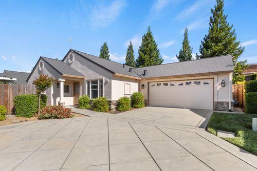 737 Young Ct, Galt, CA, 95632-8172 | Card Image