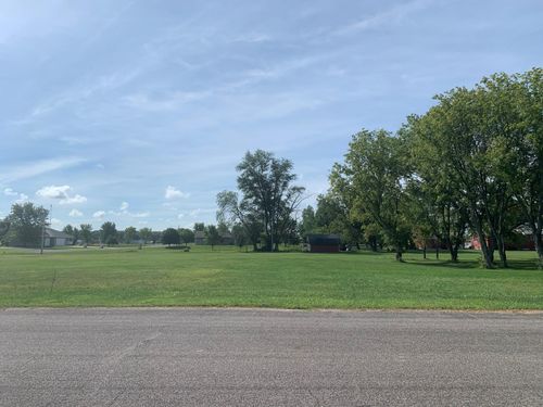 212 3rd Ave E, New Munich, MN, 56356 | Card Image