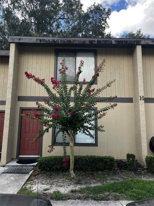 h3-2300 Sw 43rd Street, GAINESVILLE, FL, 32607 | Card Image