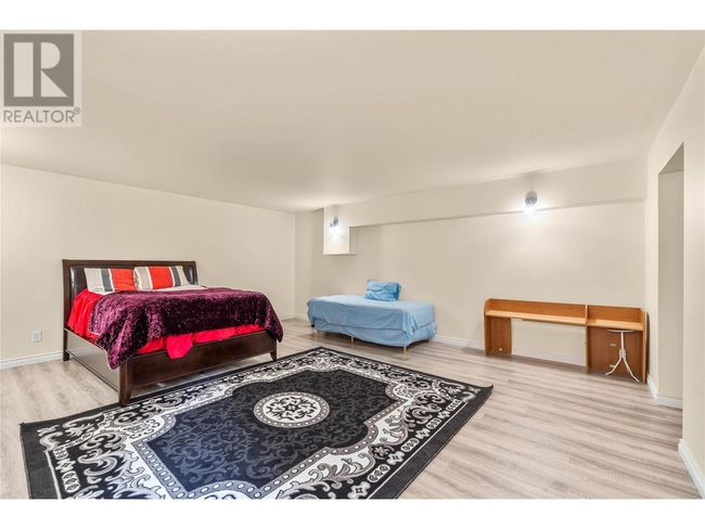 620 Hemlock St, House other with 8 bedrooms, 5 bathrooms and 2 parking in Kamloops BC | Image 31