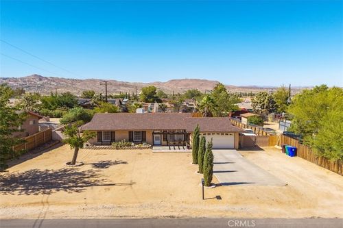 58206 Ute Trl, Yucca Valley, CA, 92284-6110 | Card Image