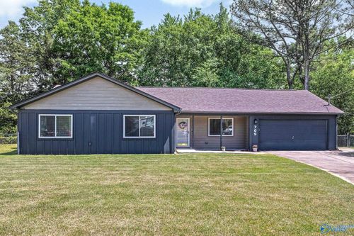 709 Royce Cir Se, Huntsville, AL, 35803-1737 | Card Image