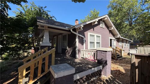 224 W Watson St, Fayetteville, AR, 72701-4162 | Card Image