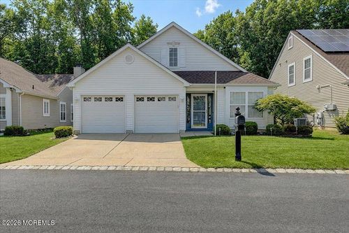 18 Angus Ct, Jackson, NJ, 08527-3927 | Card Image