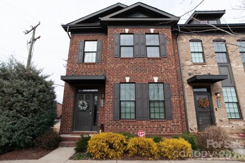 100 Linestowe Dr, Belmont, NC, 28012-3683 | Card Image