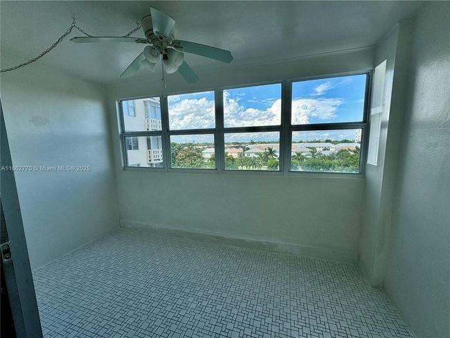 APT-506 - 4330 Hillcrest Dr, Condo with 1 bedrooms, 2 bathrooms and null parking in Hollywood FL | Image 5