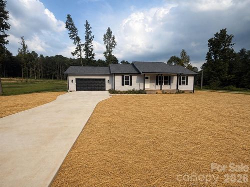 2019 Pineview Dr, Shelby, NC, 28150-9328 | Card Image