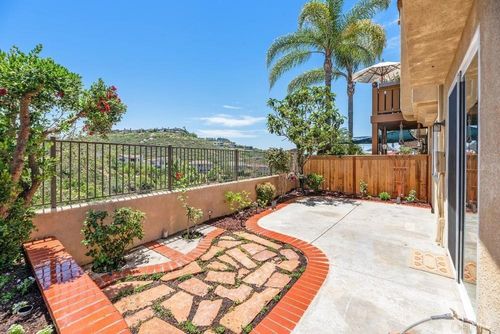 1692 Sunnyside Ave, San Marcos, CA, 92078-1036 | Card Image