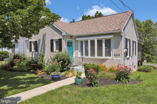 1815 Temple Ave, LANCASTER, PA, 17603-4450 | Card Image