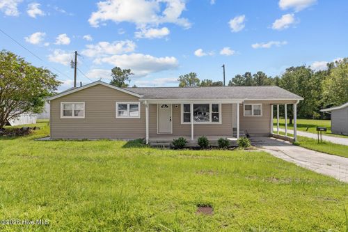 633 Haws Run Rd, Jacksonville, NC, 28540-9567 | Card Image