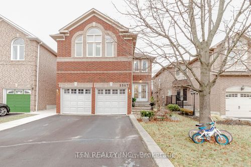 5547 Wheatland Crt, Mississauga, ON, L5V2E4 | Card Image