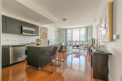 apt-3806-90 Sw 3rd St, Miami, FL, 33130-4068 | Card Image