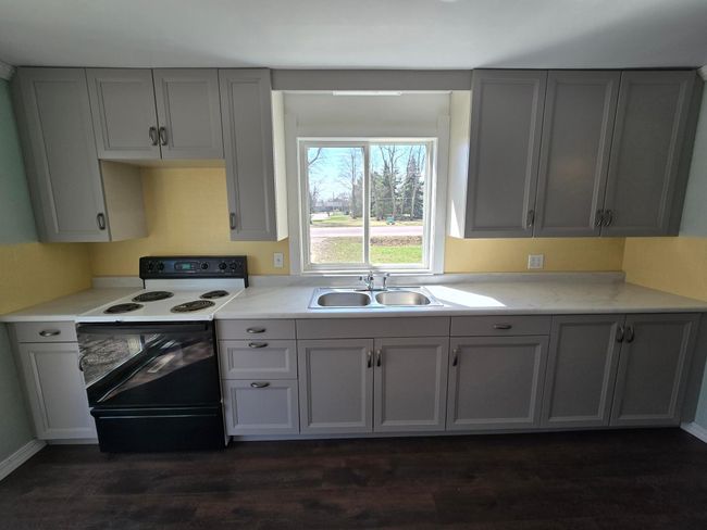 821 7 Th St Sw, House other with 2 bedrooms, 2 bathrooms and null parking in Pipestone MN | Image 7